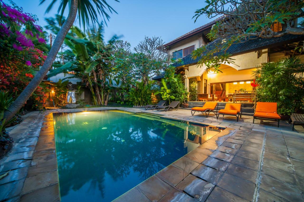 Villa Este Seminyak  Exterior photo