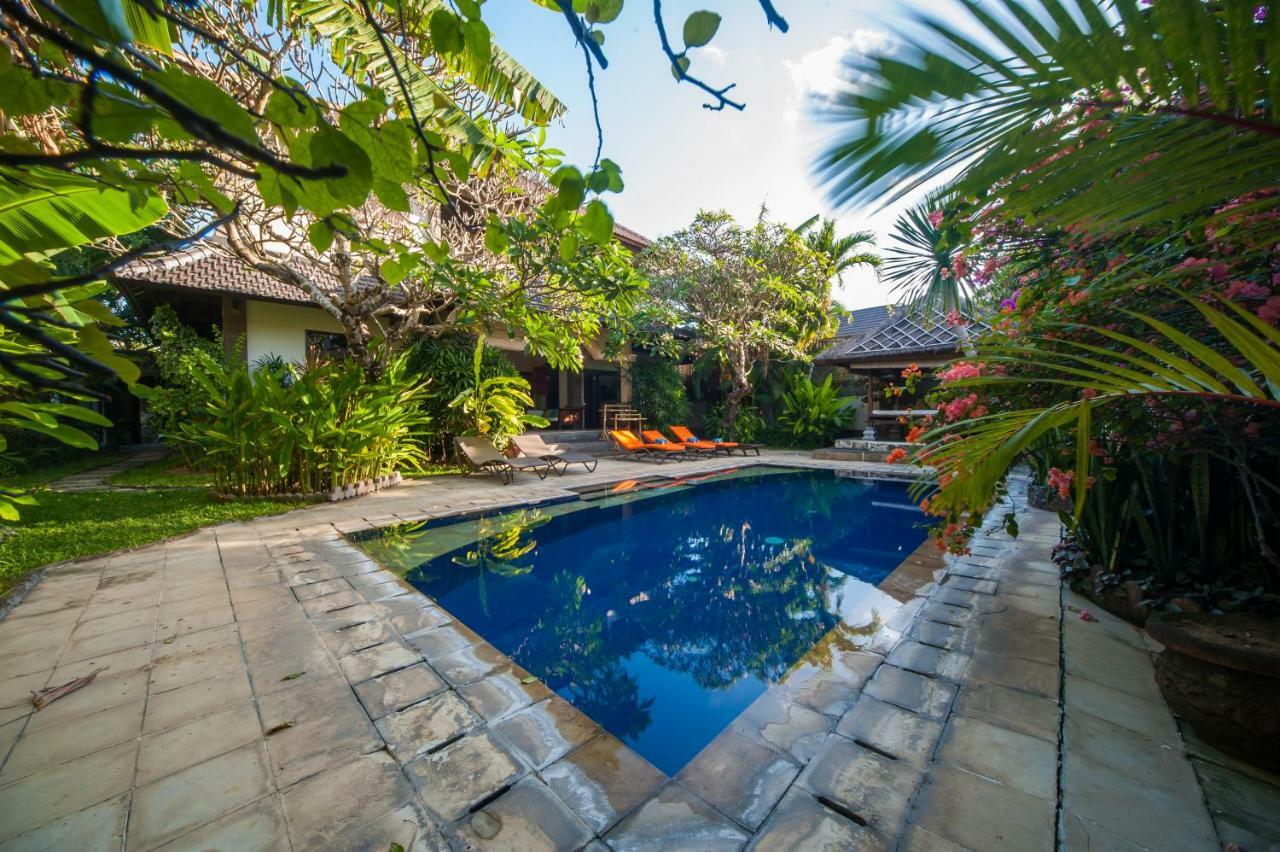 Villa Este Seminyak  Exterior photo